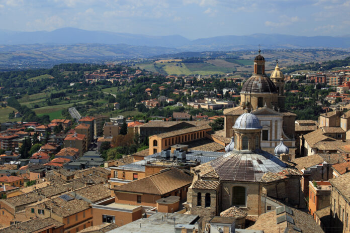 Macerata che tempo che farà nel Weekend. Da venerdì 3 a domenica 5 maggio